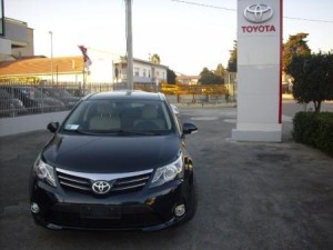 AVENSIS1_0102