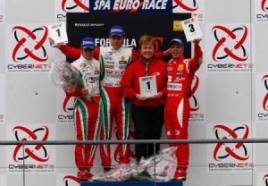 podium-race_0906